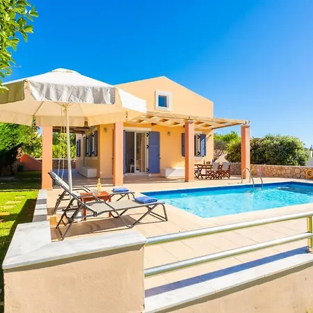 فيلة Antigoni House